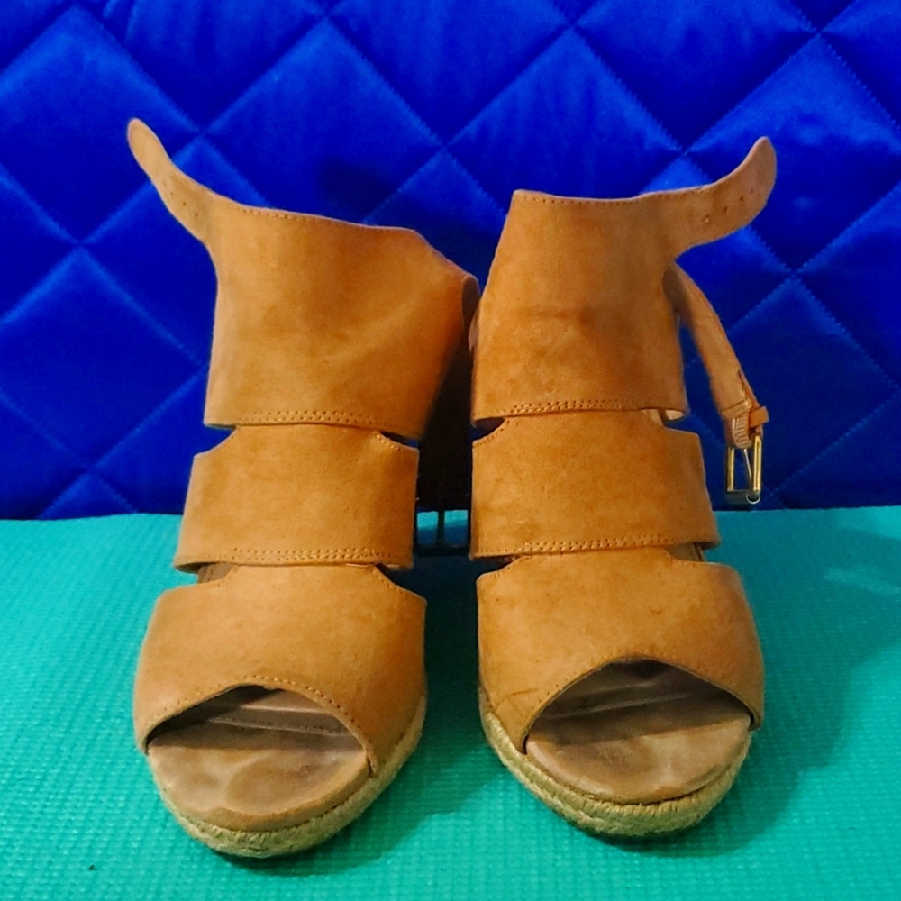 Tan Wedges Open Sandal